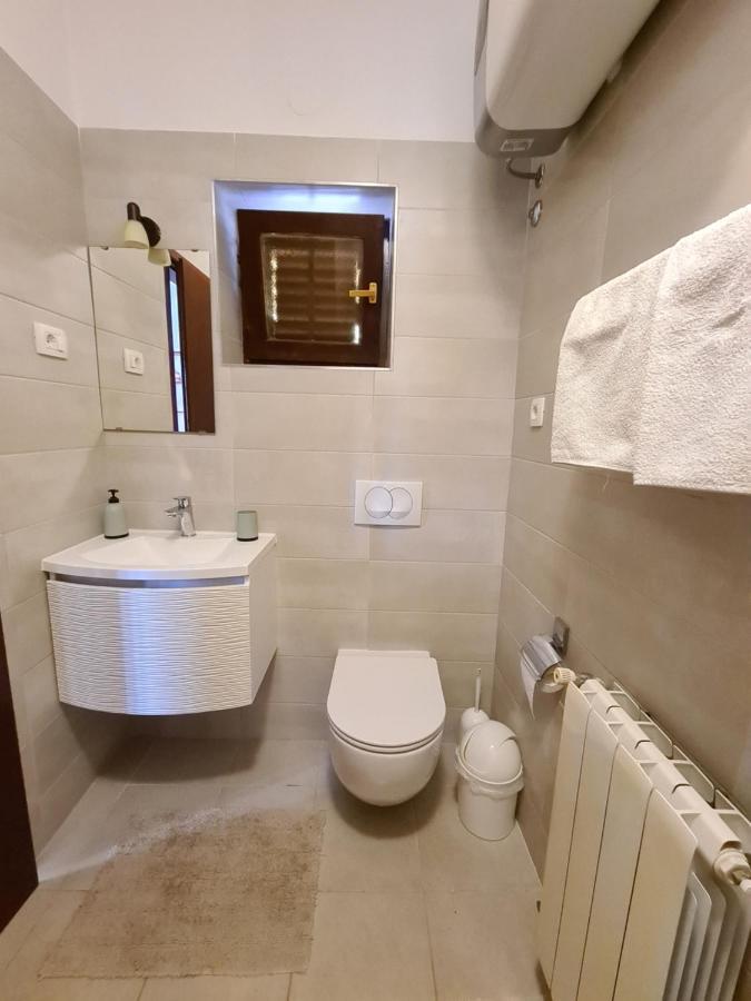 Ada Apartment